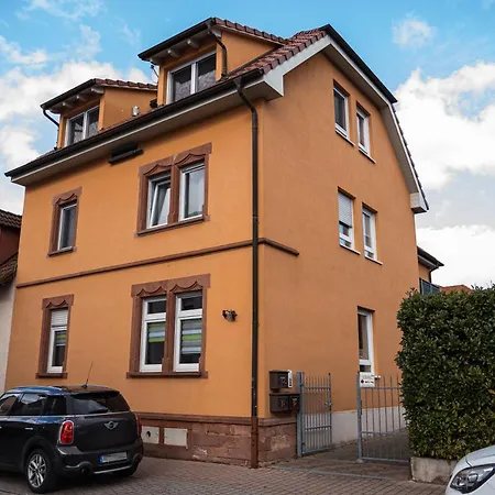 Rooftop 85qm - Burgblick - Nahe Heidelberg - Loggia - Buero - Klima 아파트 슈리스하임