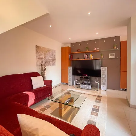 아파트 Rooftop 85qm - Burgblick - Nahe Heidelberg - Loggia - Buero - Klima 슈리스하임